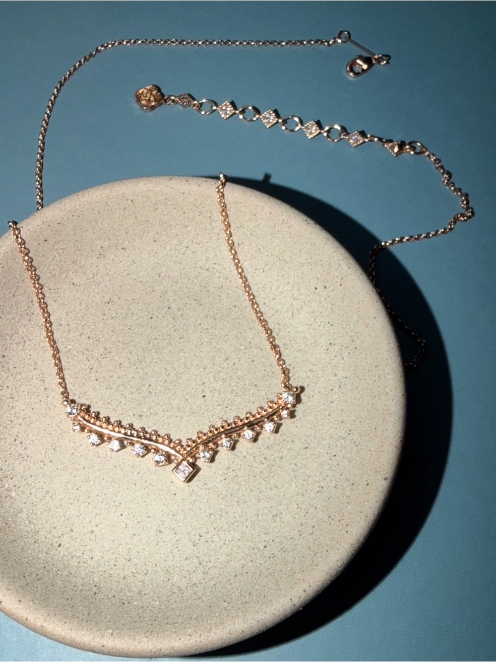 Kendra Scott Rose Gold Crystal V-Detail Necklace - Picture 2 of 2